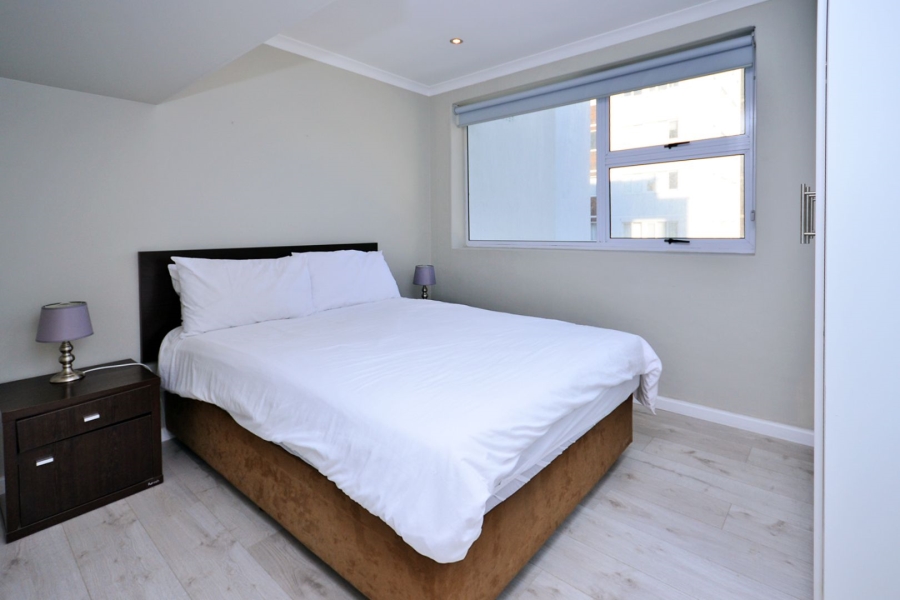 To Let 3 Bedroom Property for Rent in Sea Point Western Cape